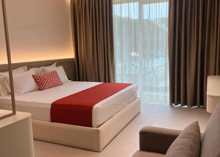 Hotel Skanderbeg Golem (Tirana)