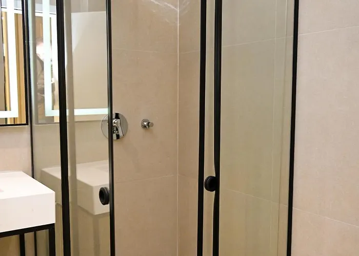 Hotel Skanderbeg Golem (Tirana)