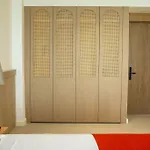 فندق Skanderbeg 5*