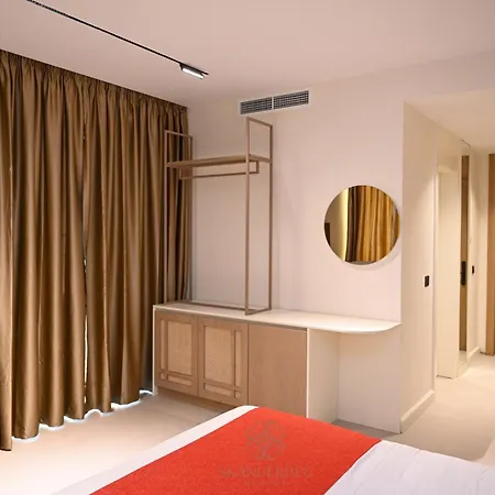 Hotell Skanderbeg 5*