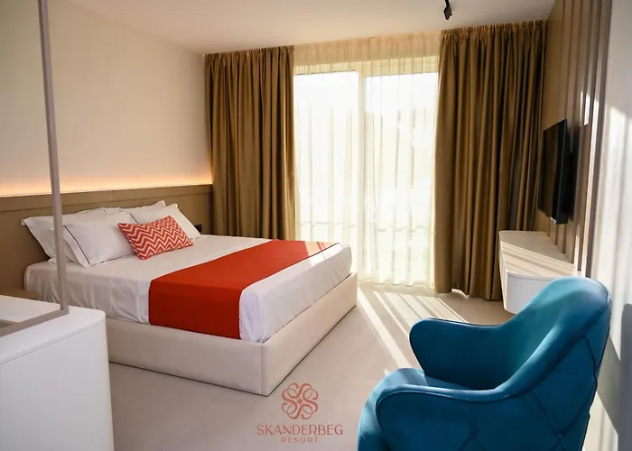 Skanderbeg Golem (Tirana)