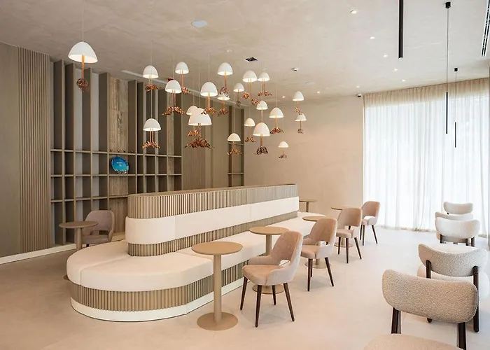 Skanderbeg Golem (Tirana)