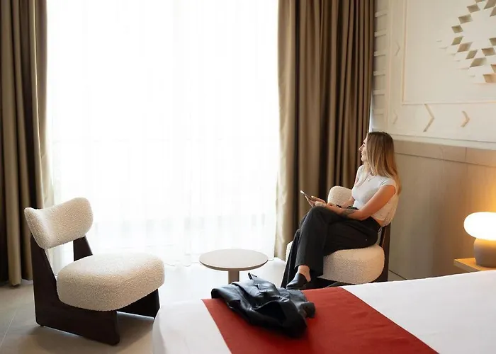 Skanderbeg 5* Golem (Tirana)